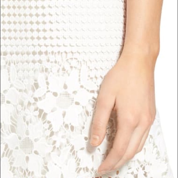 Astr The Label Tiny Dancer lace shift dress! - Picture 2 of 14